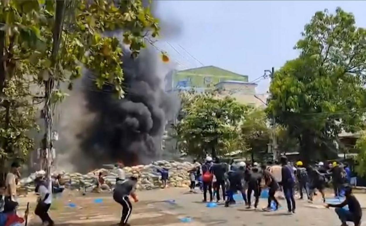 Imágenes de las protestas en Myanmar 