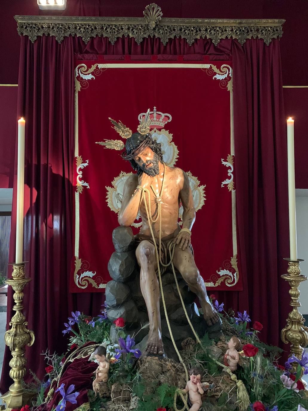 Veneración del Santísimo Cristo de la Humildad y Paciencia y María Santísima de los Dolores y Esperanza en la Parroquia de San Vicente de Paúl.