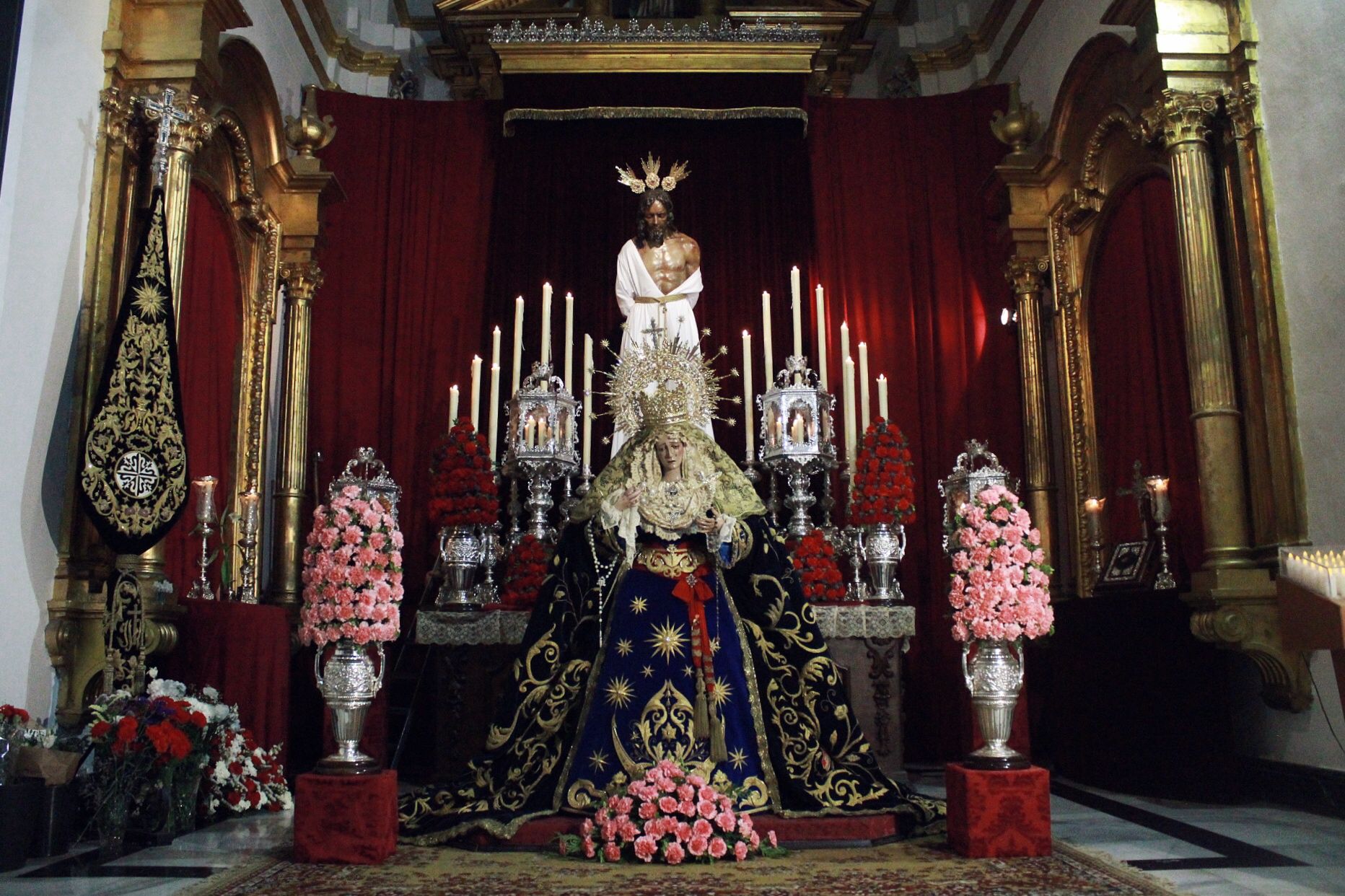 Veneración al Cristo de la Humillación y Perdón y María Santísima de la Estrella en la parroquia de Santo Domingo de Guzmán.