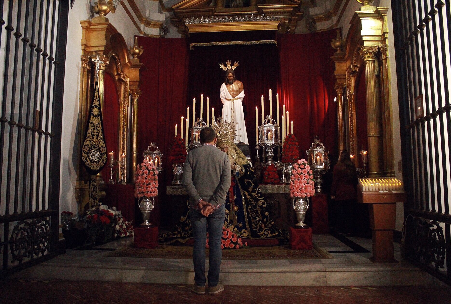 Veneración al Cristo de la Humillación y Perdón y María Santísima de la Estrella en la parroquia de Santo Domingo de Guzmán.