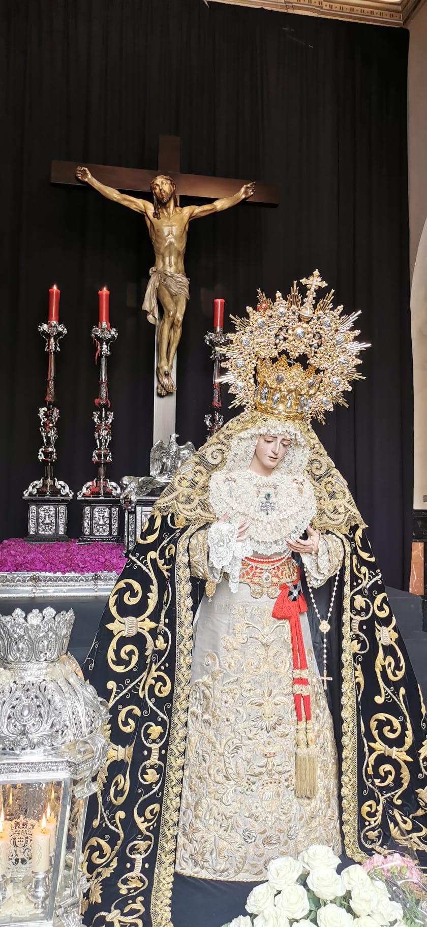 Santísimo Cristo de la Expiración y María Santísima de los Dolores Coronada en la parroquia de San Pedro.