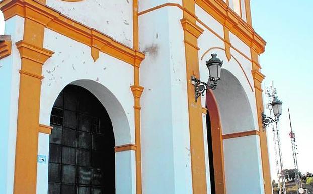 La ermita de la Candelaria de Colmenar llama la atención por sus vistas y sus dimensiones 