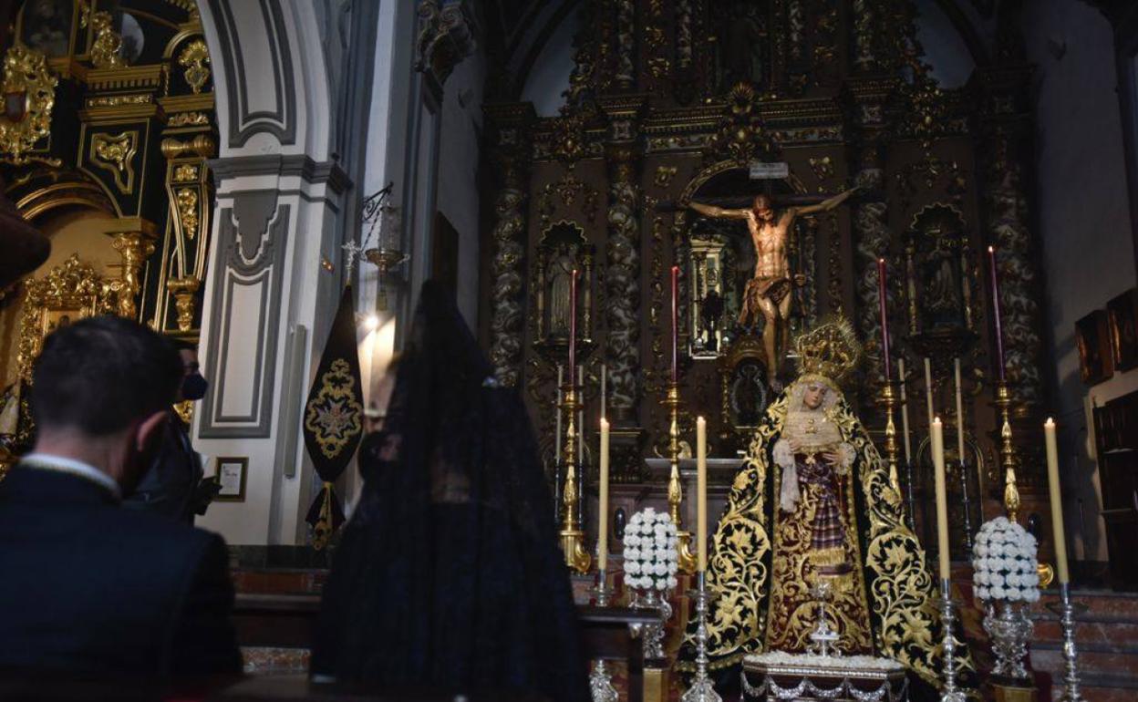 El Cristo de la Redención y la Virgen de los Dolores de San Juan. 