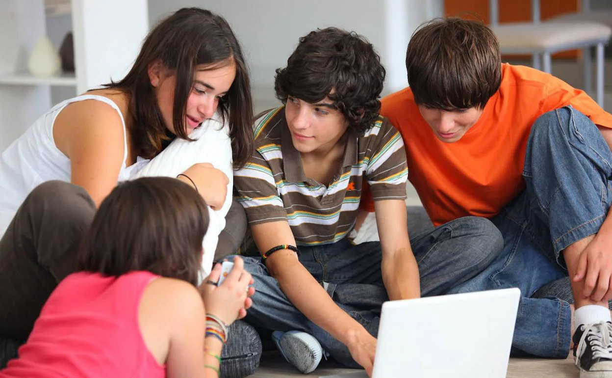 Los fraudes en Internet que más afectan a niños y adolescentes y cómo evitarlos
