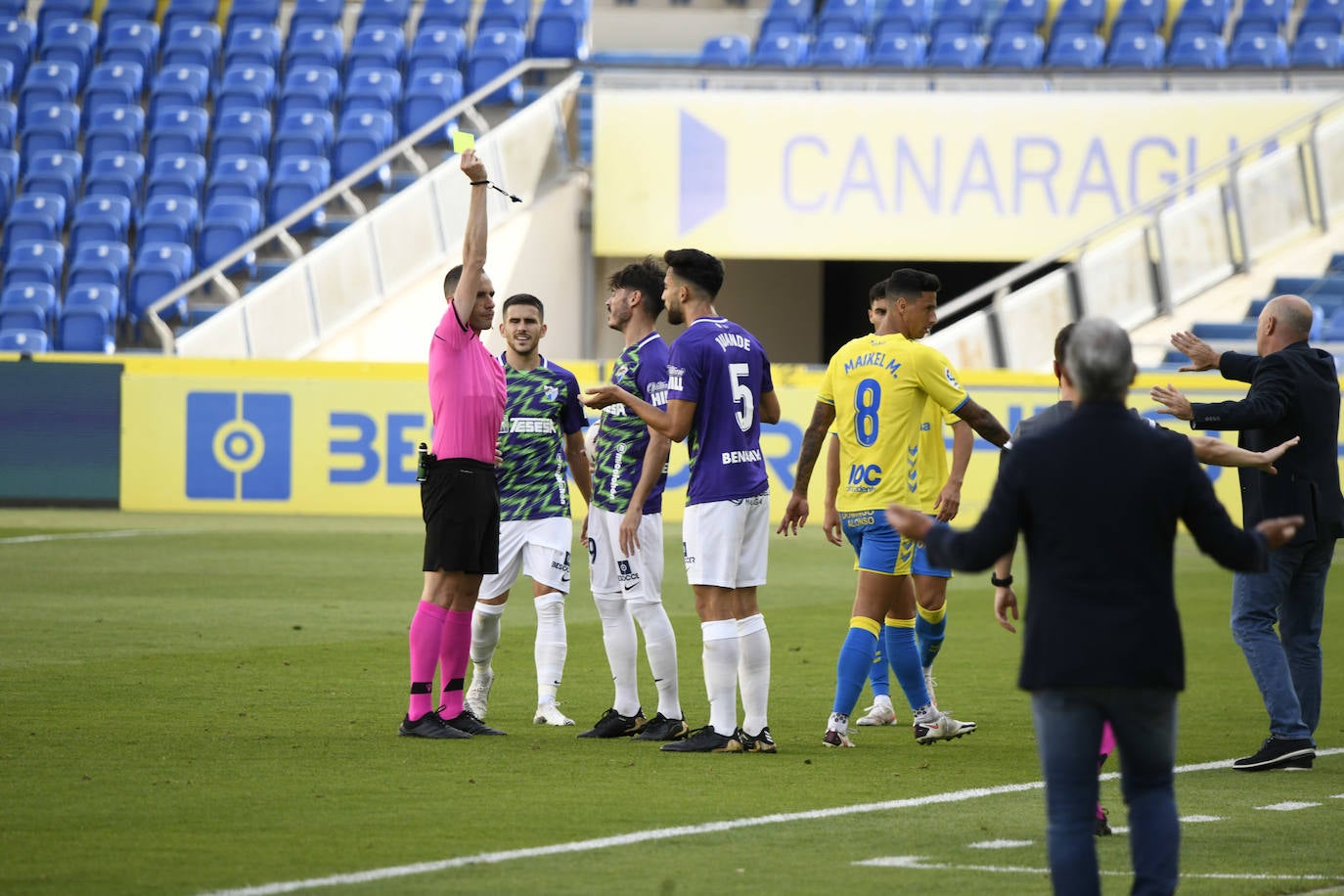 El Málaga empata en Las Palmas (1-1). 