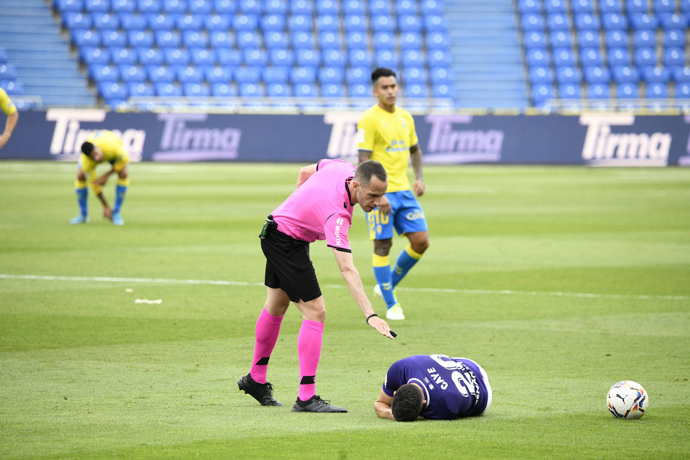 El Málaga empata en Las Palmas (1-1). 