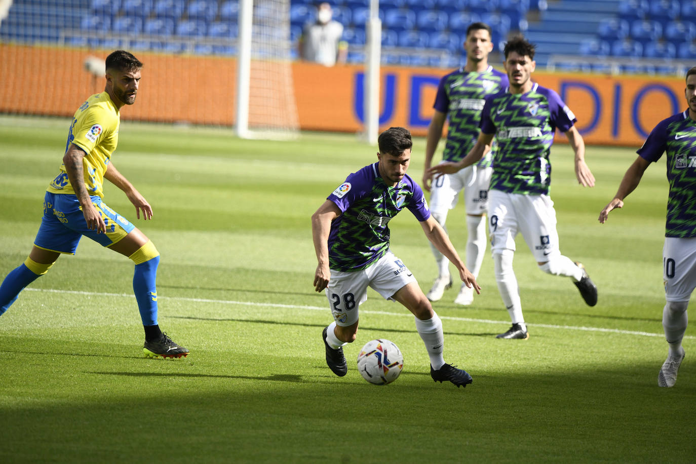 El Málaga empata en Las Palmas (1-1). 