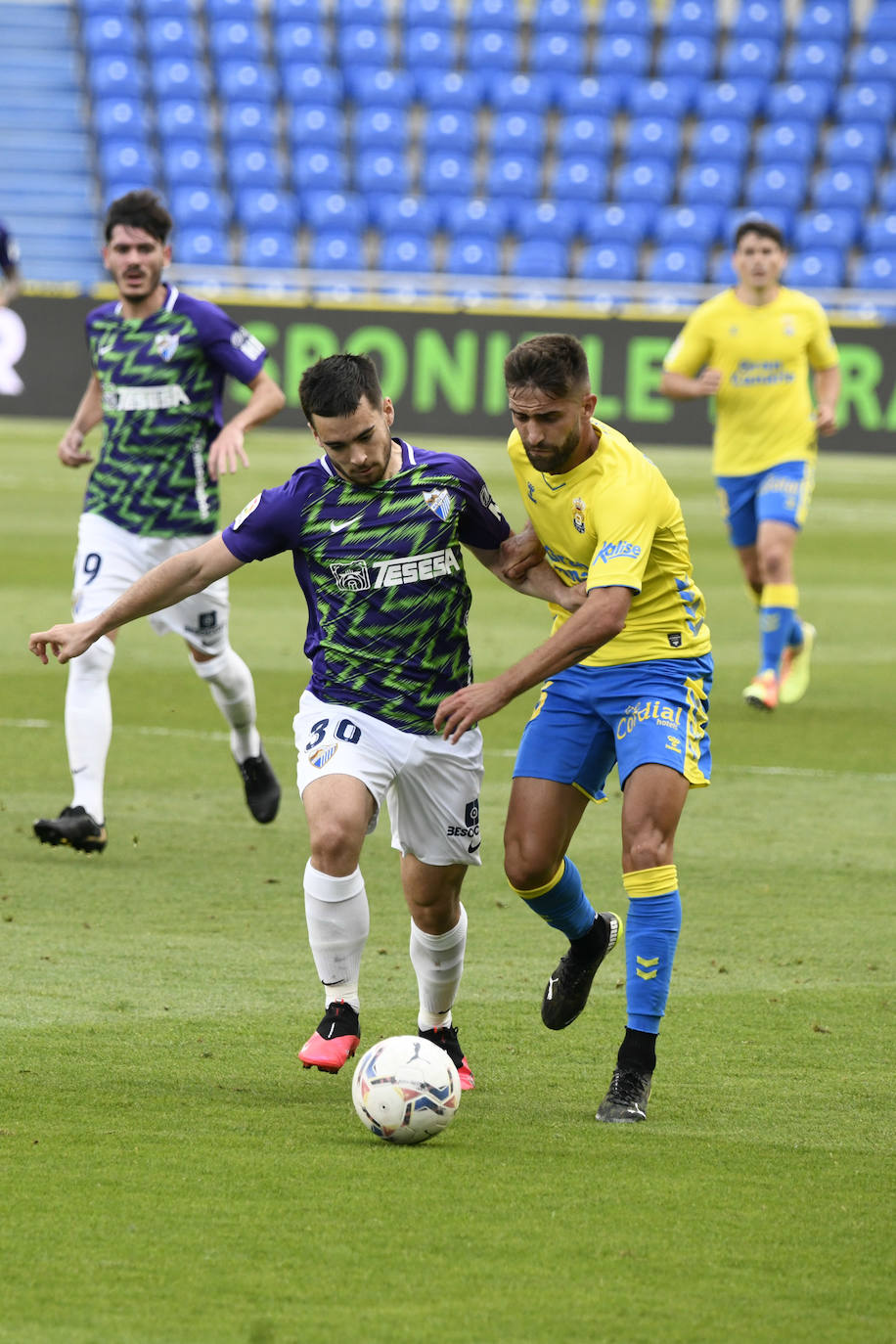 El Málaga empata en Las Palmas (1-1). 