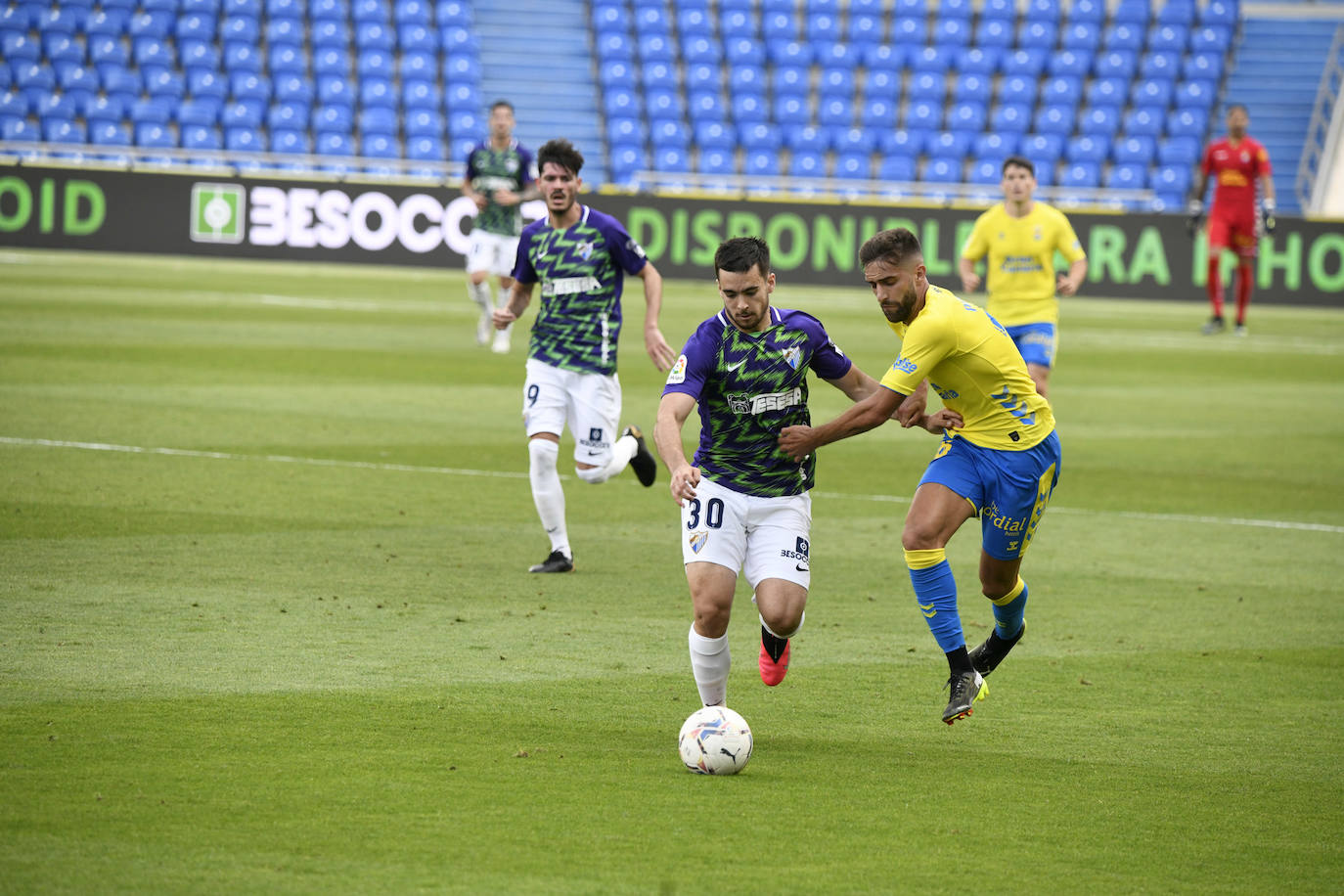 El Málaga empata en Las Palmas (1-1). 