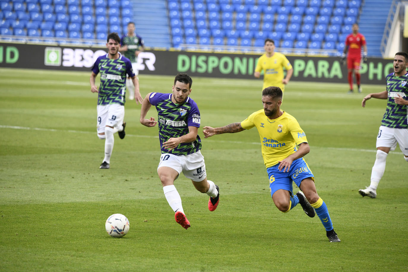 El Málaga empata en Las Palmas (1-1). 