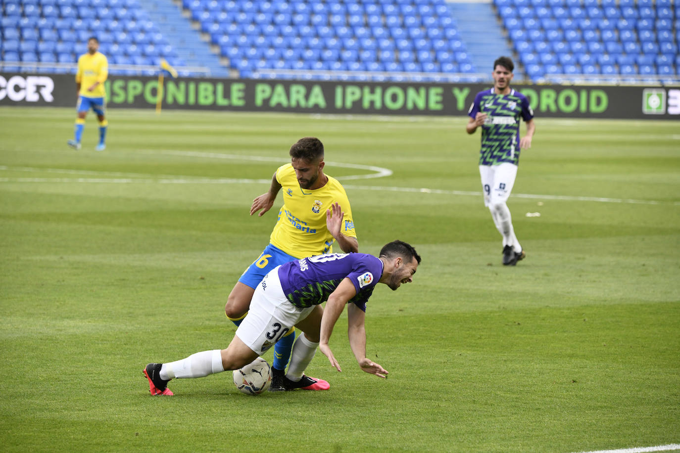 El Málaga empata en Las Palmas (1-1). 