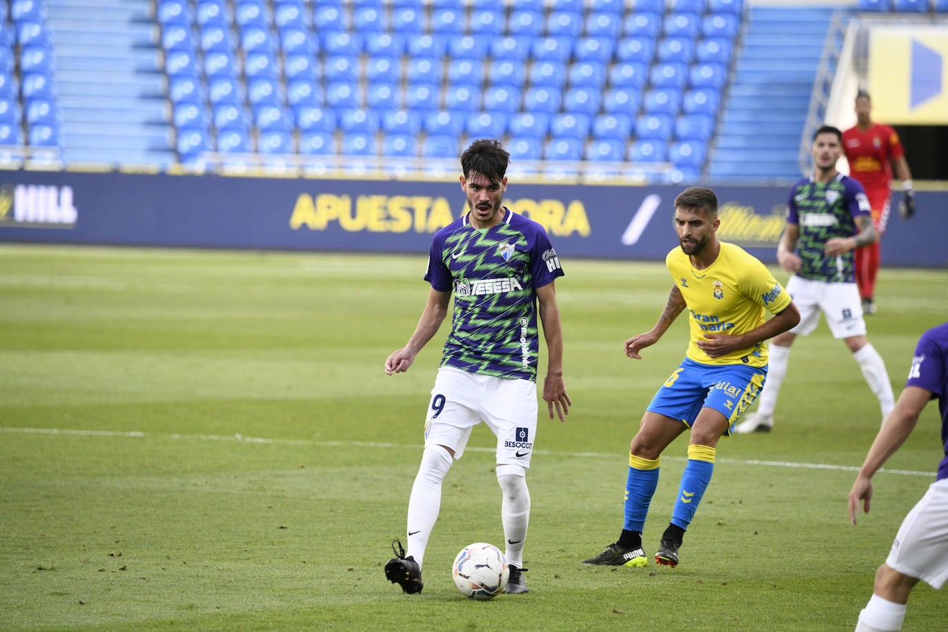 El Málaga empata en Las Palmas (1-1). 