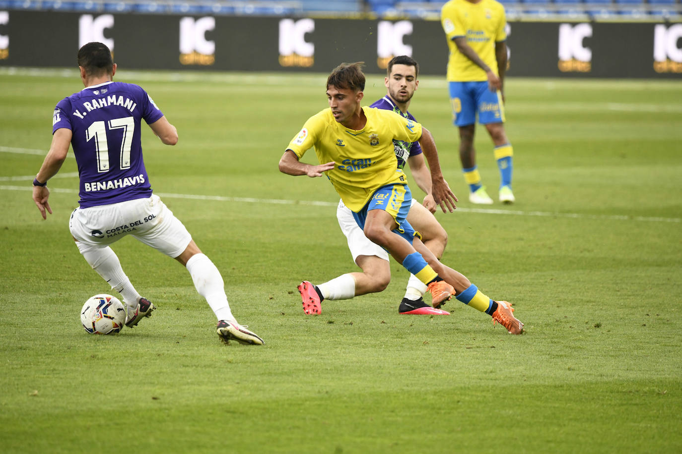 El Málaga empata en Las Palmas (1-1). 