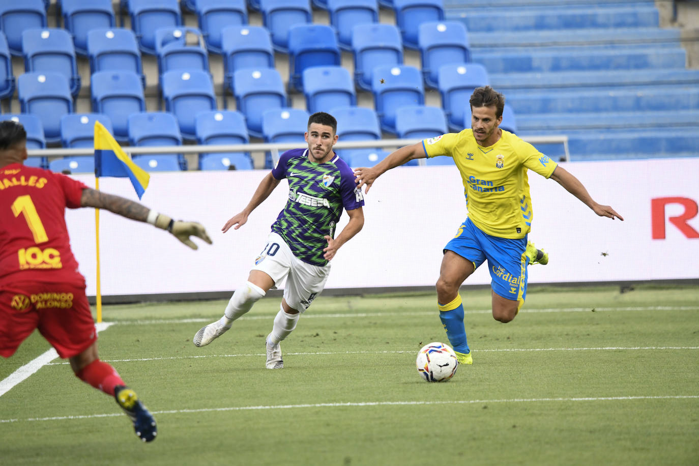 El Málaga empata en Las Palmas (1-1). 