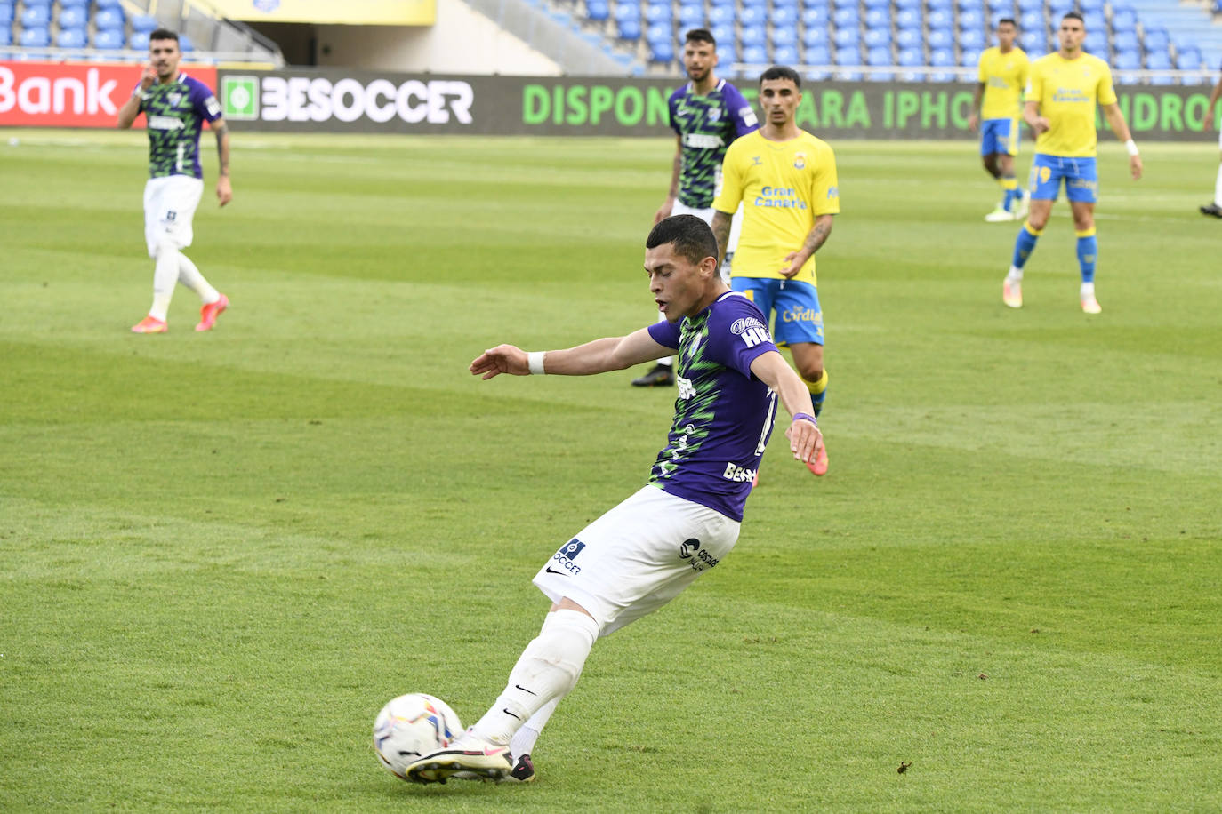 El Málaga empata en Las Palmas (1-1). 