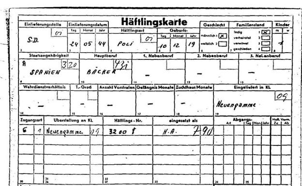 Imagen principal - Arriba, ficha del campo de Neuengamenn donde se recoge la profesión de Vicente (panadero). Abajo a la izquierda y al lado, documentos con su número de preso y el listado de sus pertenencias.