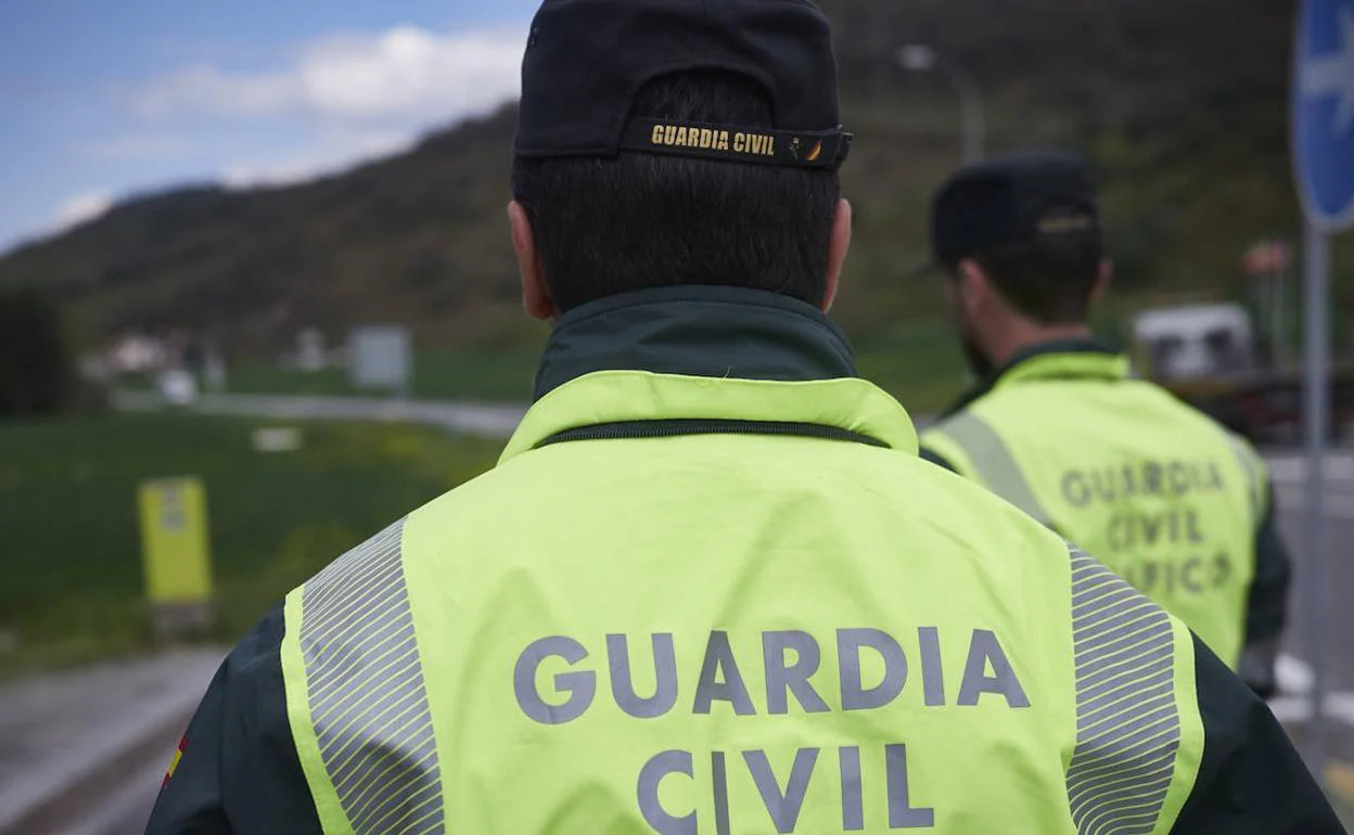 Investigan a un vecino de Marbella por extorsionar a clientes de  prostitutas: «Soy el encargado de los sicarios» | Diario Sur