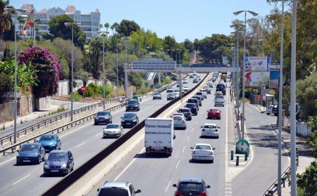 Tráfico: DGT: Estos son los coches a los que Tráfico dará la baja de manera automática