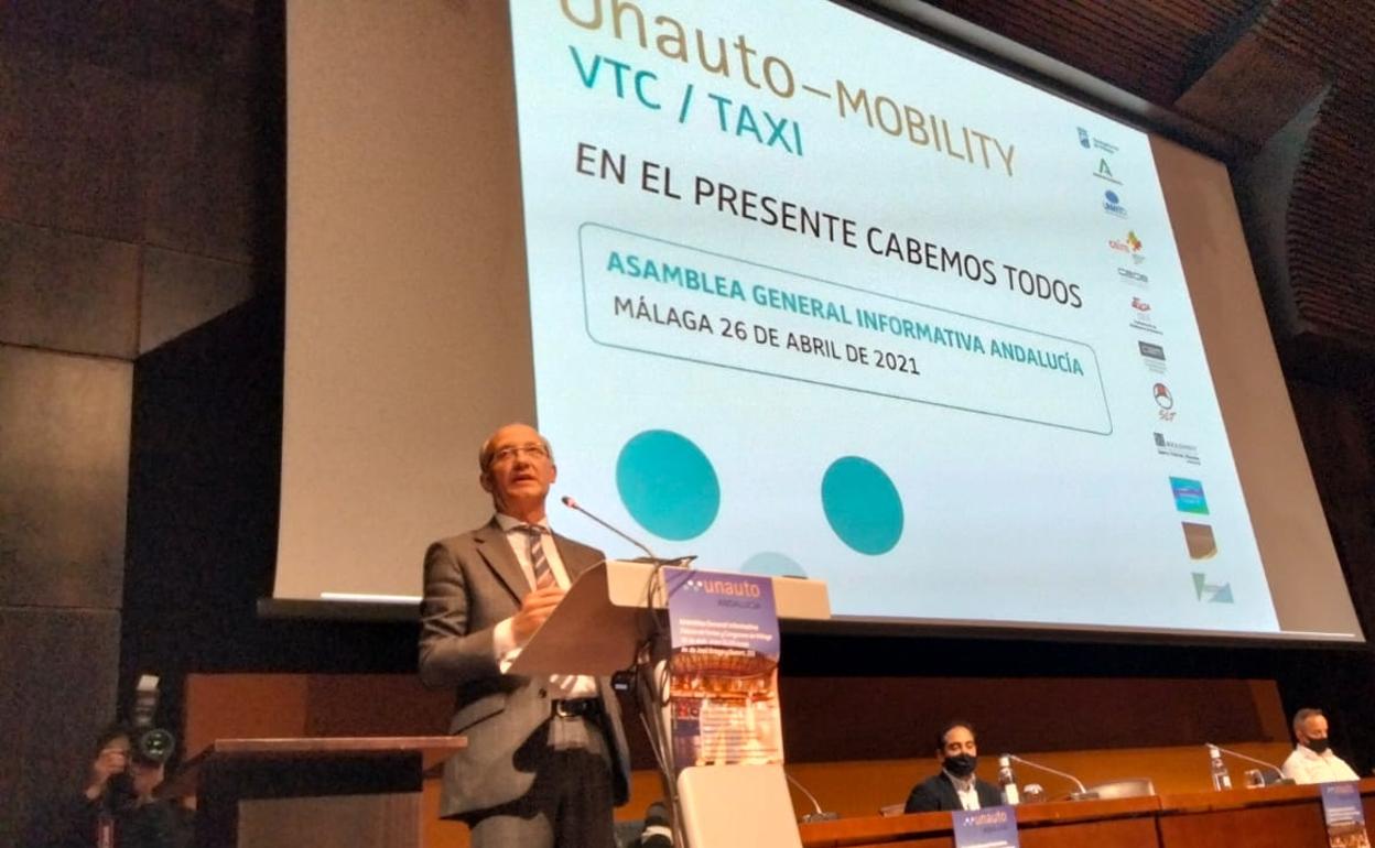 José Manuel Berzal, durante la asamblea de Unauto-VTC celebrada en Málaga. 