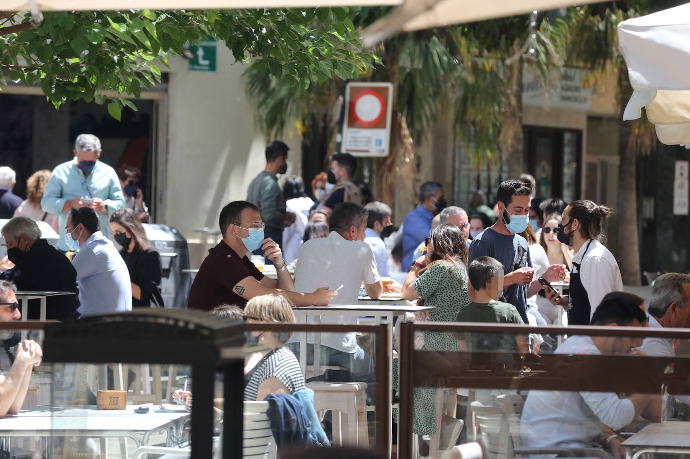 Gran ambiente en los bares y restaurantes de Málaga 