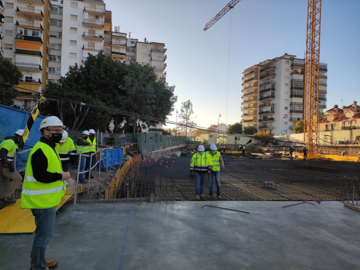 José Carlos Martín, en una visita al parking de La Candelaria, a punto de concluir la obra.