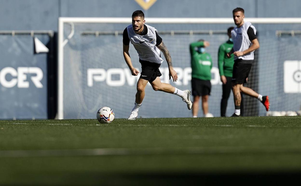 Caye Quintana, que sólo lleva dos goles, en un entrenamiento del Málaga de esta temporada. 