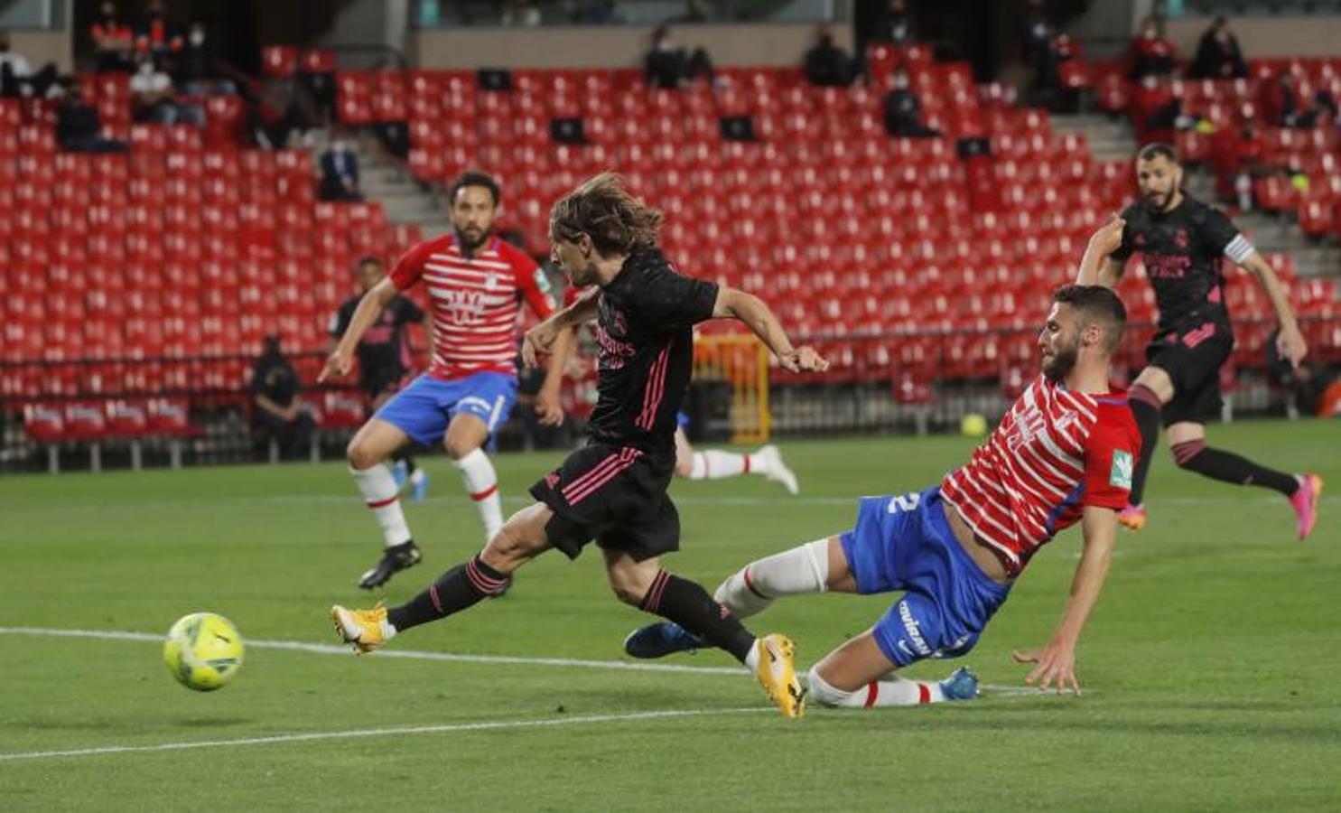 Fotos: Las mejores imágenes del Granada-Real Madrdi