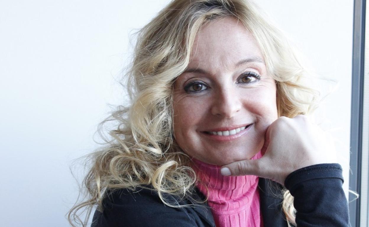 Mar Cárdenas sonríe para la fotografía. 