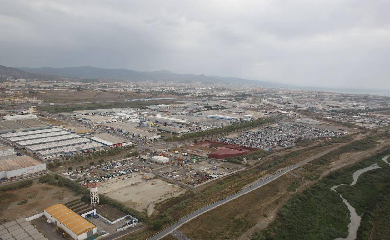 La zona de los polígonos del Guadalhorce se encuentra muy afectada por la huella de los mapas de inundación. 