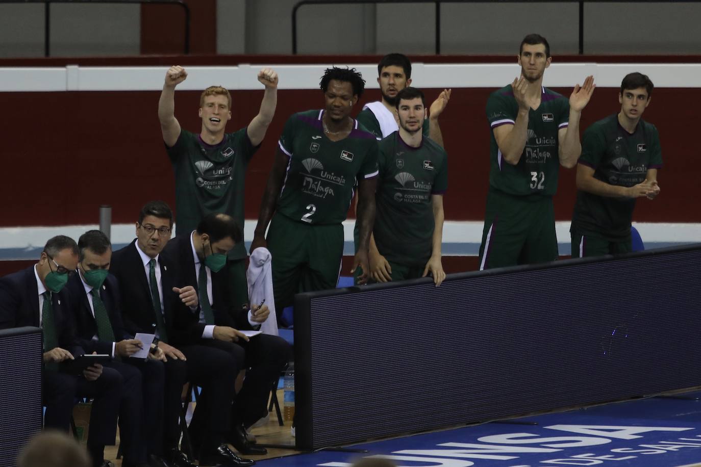 El Unicaja no hizo un buen partido, pero logró ganar en San Sebastián 