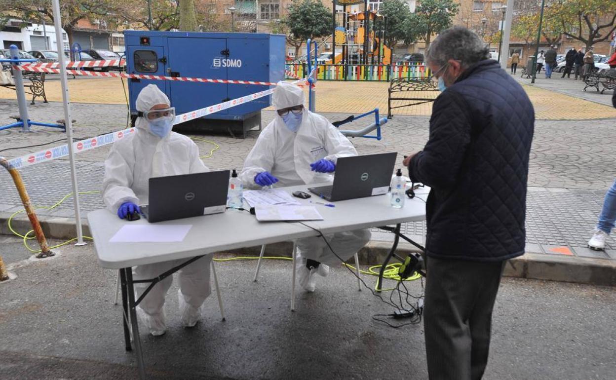 Coronavirus: Andalucía suma 938 casos, 17 muertes y baja su tasa de incidencia hasta 169