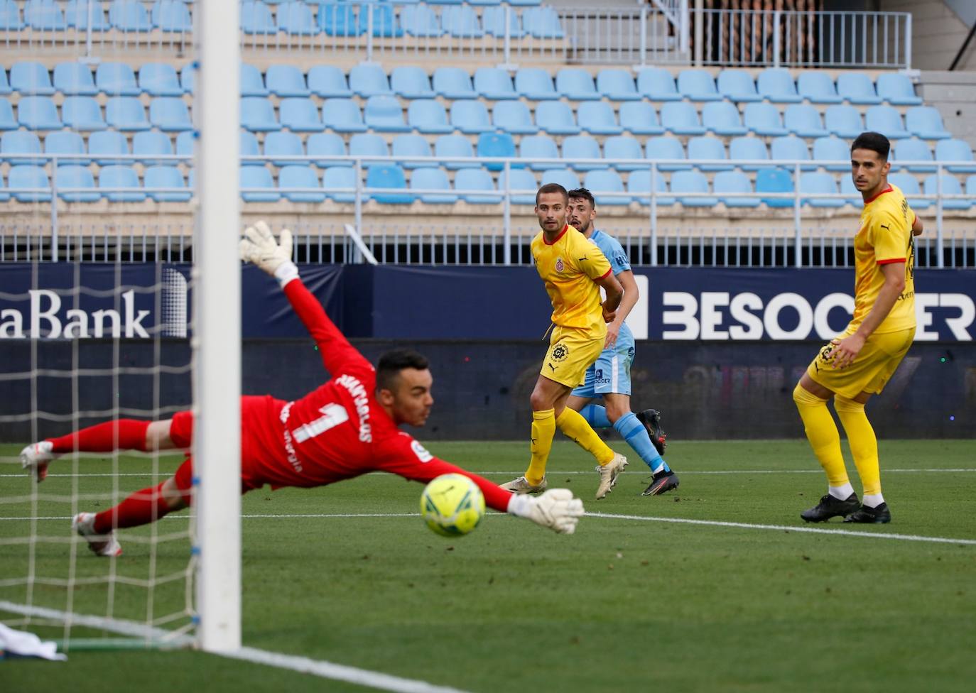 El partido se disputó en La Rosaleda, de nuevo sin público 