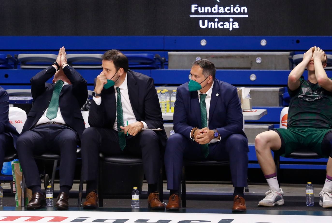 El Unicaja dijo adiós a la temporada tras perder por 90-96 ante el Real Madrid 