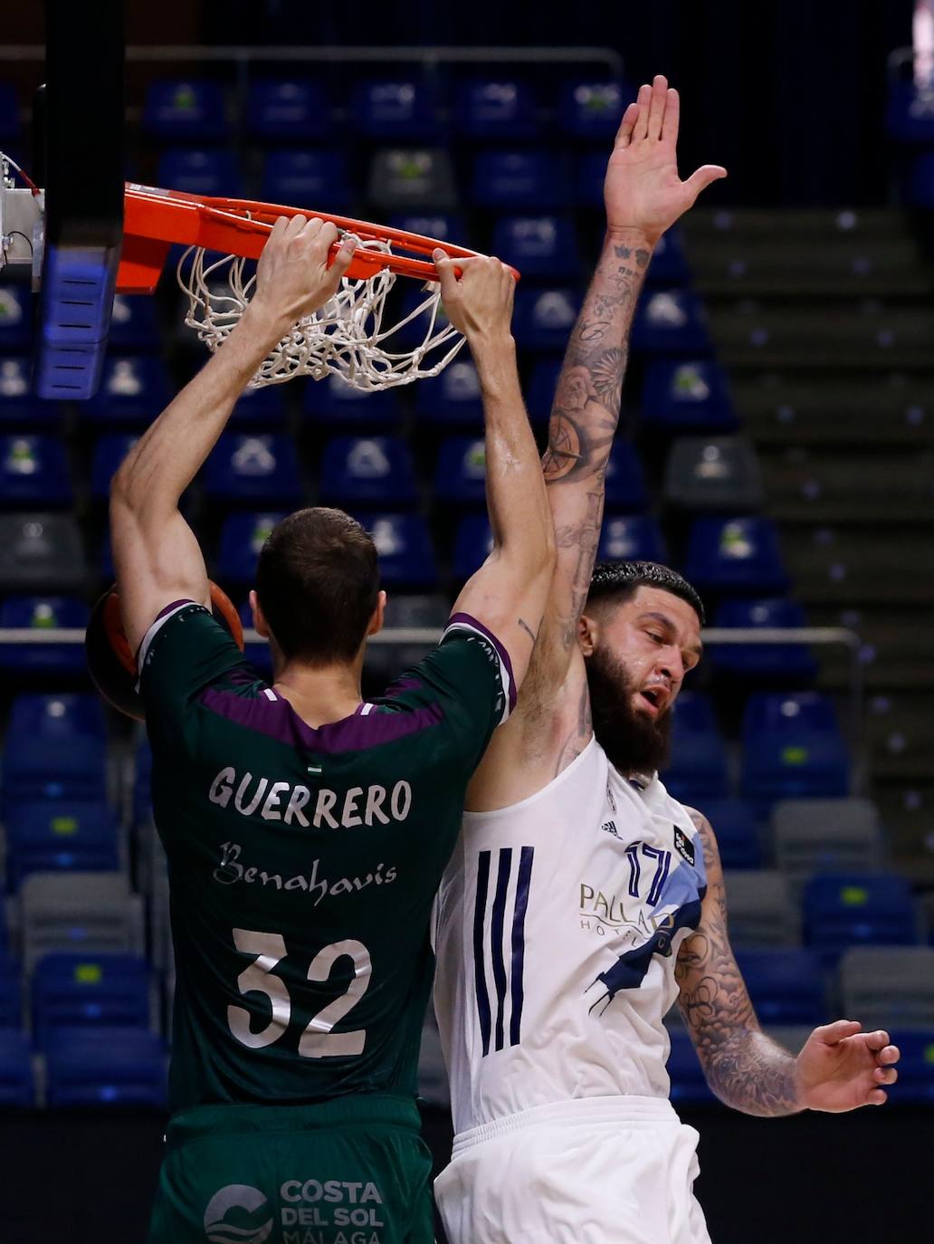 El Unicaja dijo adiós a la temporada tras perder por 90-96 ante el Real Madrid 