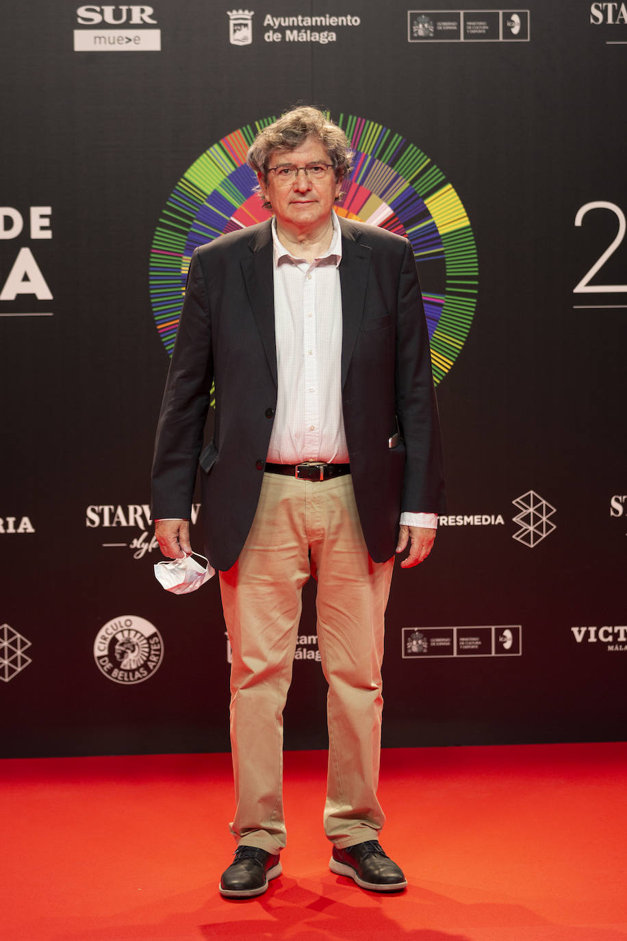 Los protagonistas de las películas seleccionadas posan en el Círculo de Bellas Artes como antesala del photocall malagueño