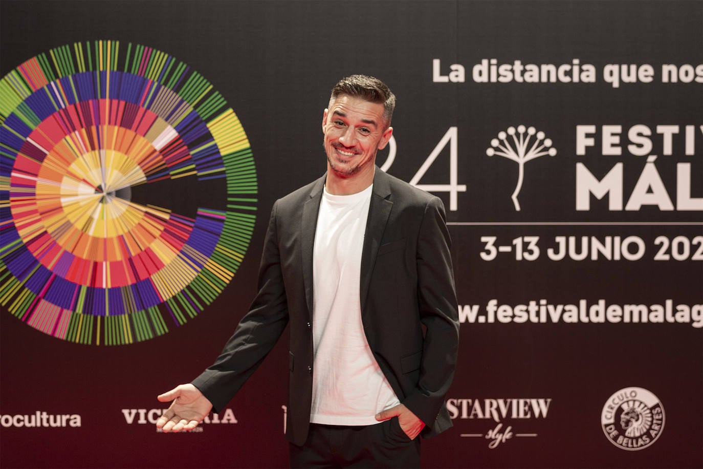 Los protagonistas de las películas seleccionadas posan en el Círculo de Bellas Artes como antesala del photocall malagueño