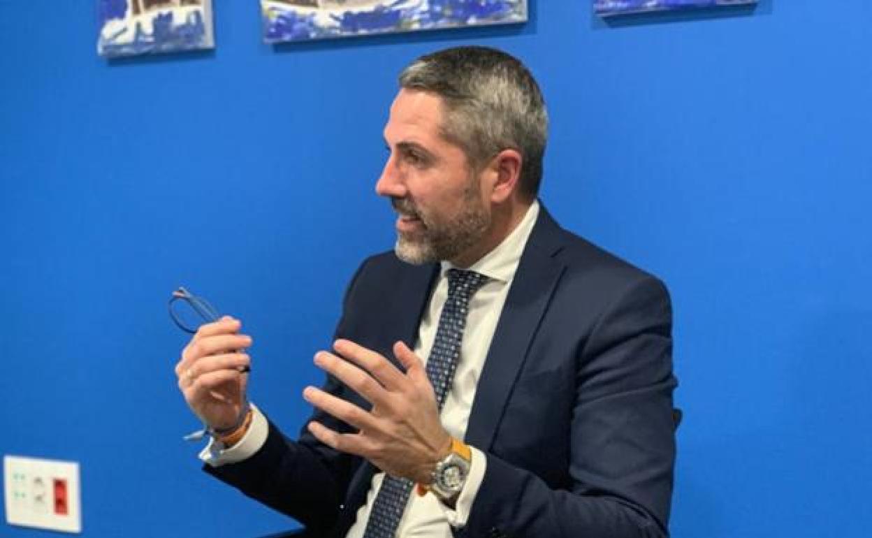 Cargos del PP, de PSOE y de Cs sostienen que Maldonado está detrás de la moción, aunque él lo niega