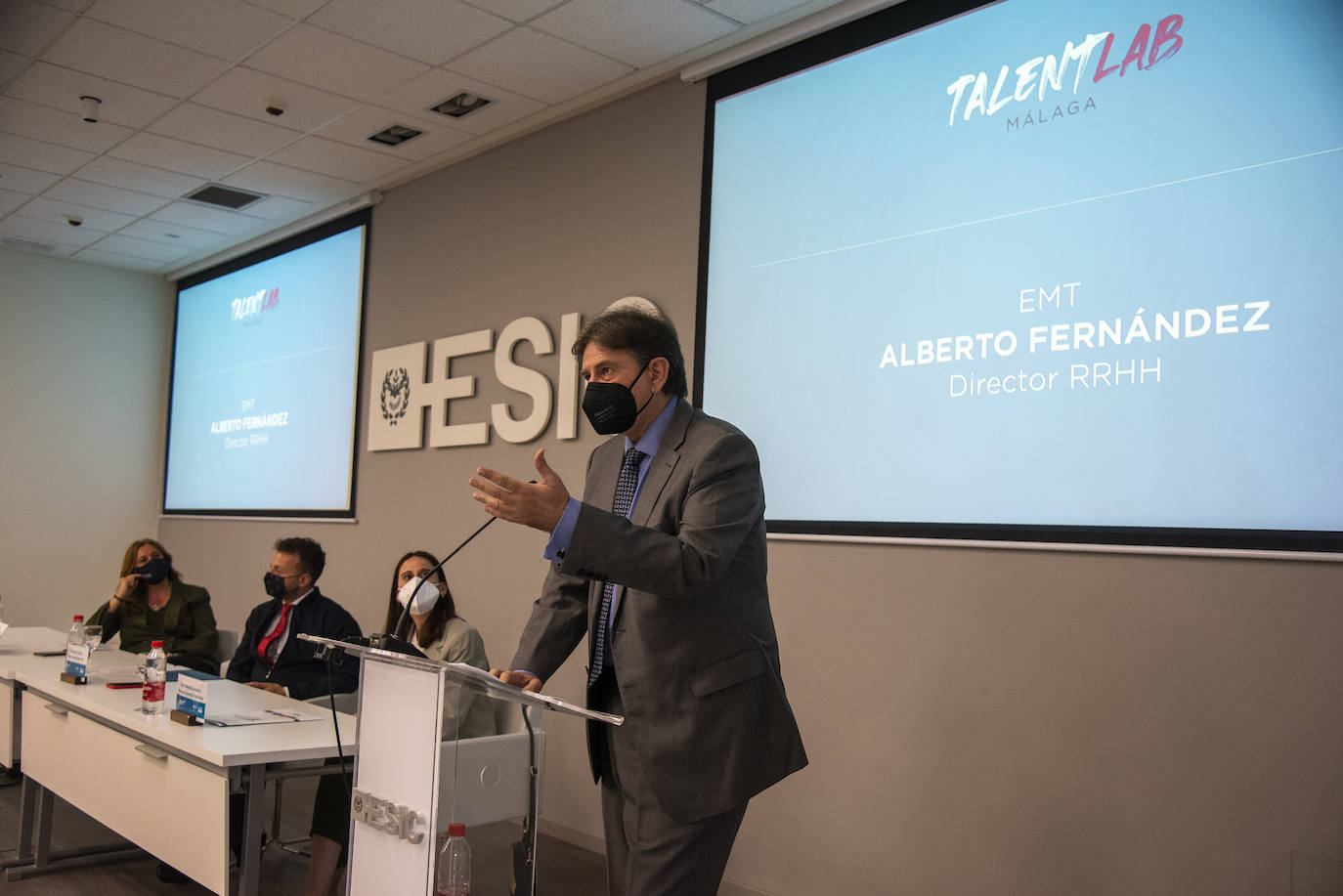 Entrega de diplomas de Talent Lab en ESIC Málaga. 