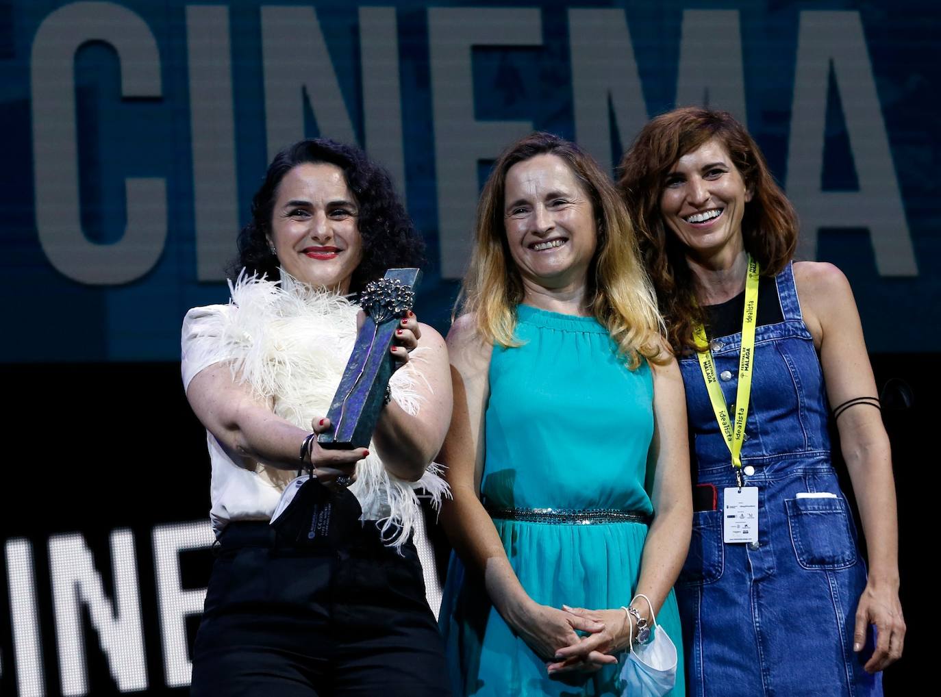 La industria local reivindicó su valor en la concurrida gala Málaga Cinema del Festival