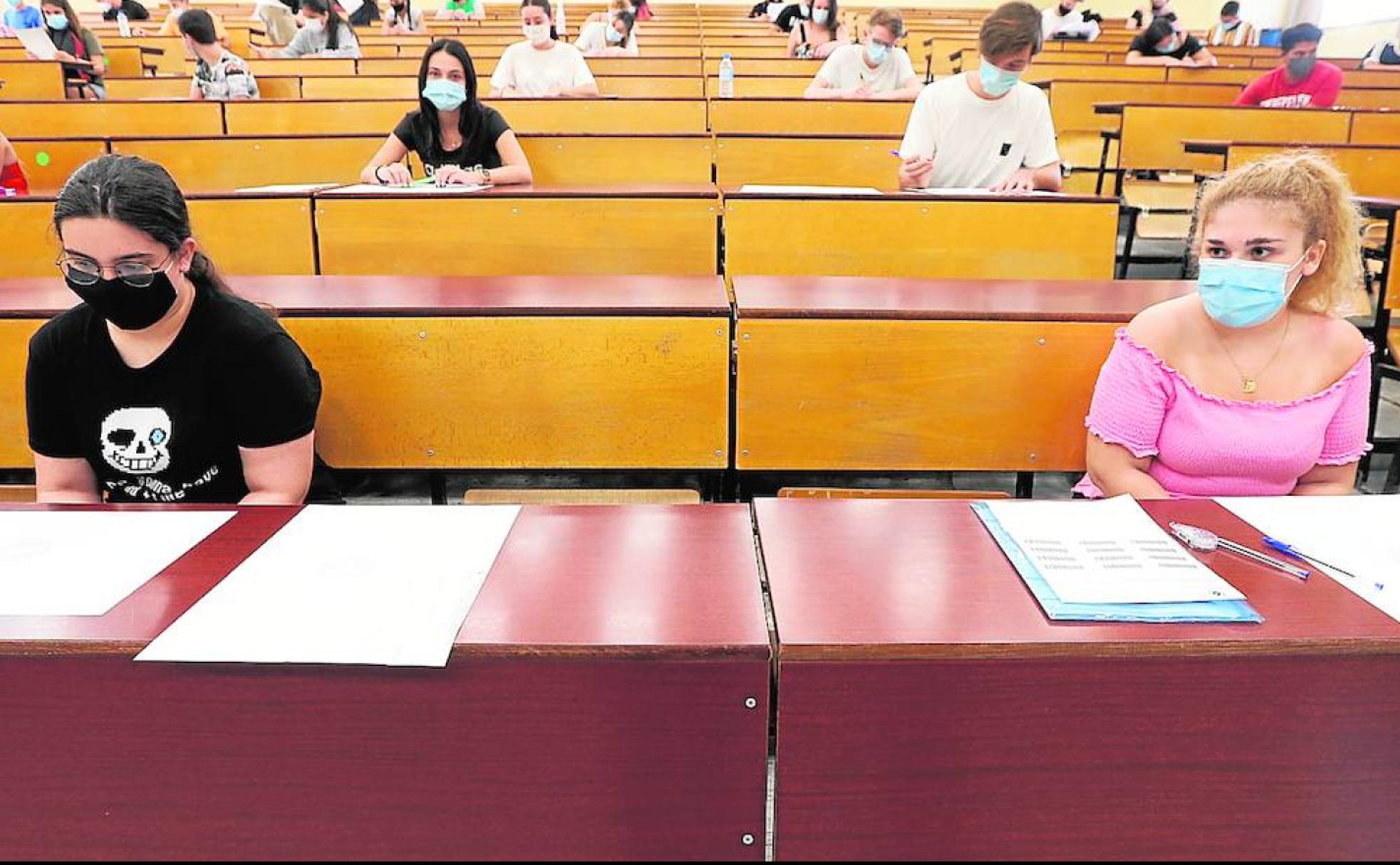 Como ya ocurrió el año pasado, las aulas estarán a un tercio de su capacidad y la mascarilla será obligatoria. 