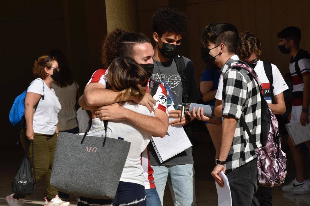 Algunos de los estudiantes que se examinaron en el campus de Teatinos 