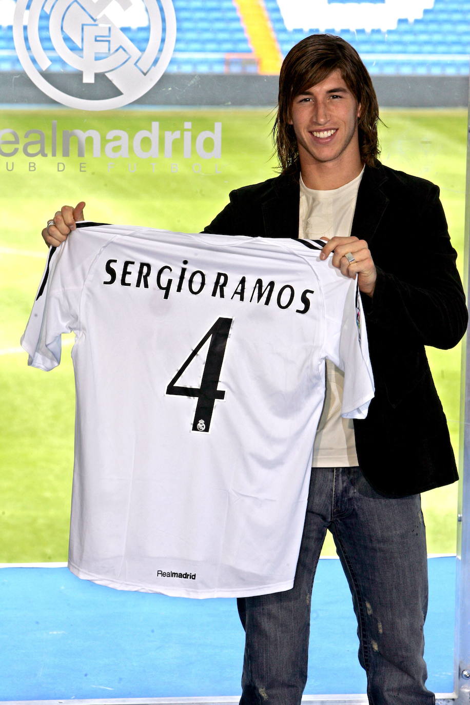 Año 2005. Sergio Ramos es presentado como nuevo jugador del Real Madrid.