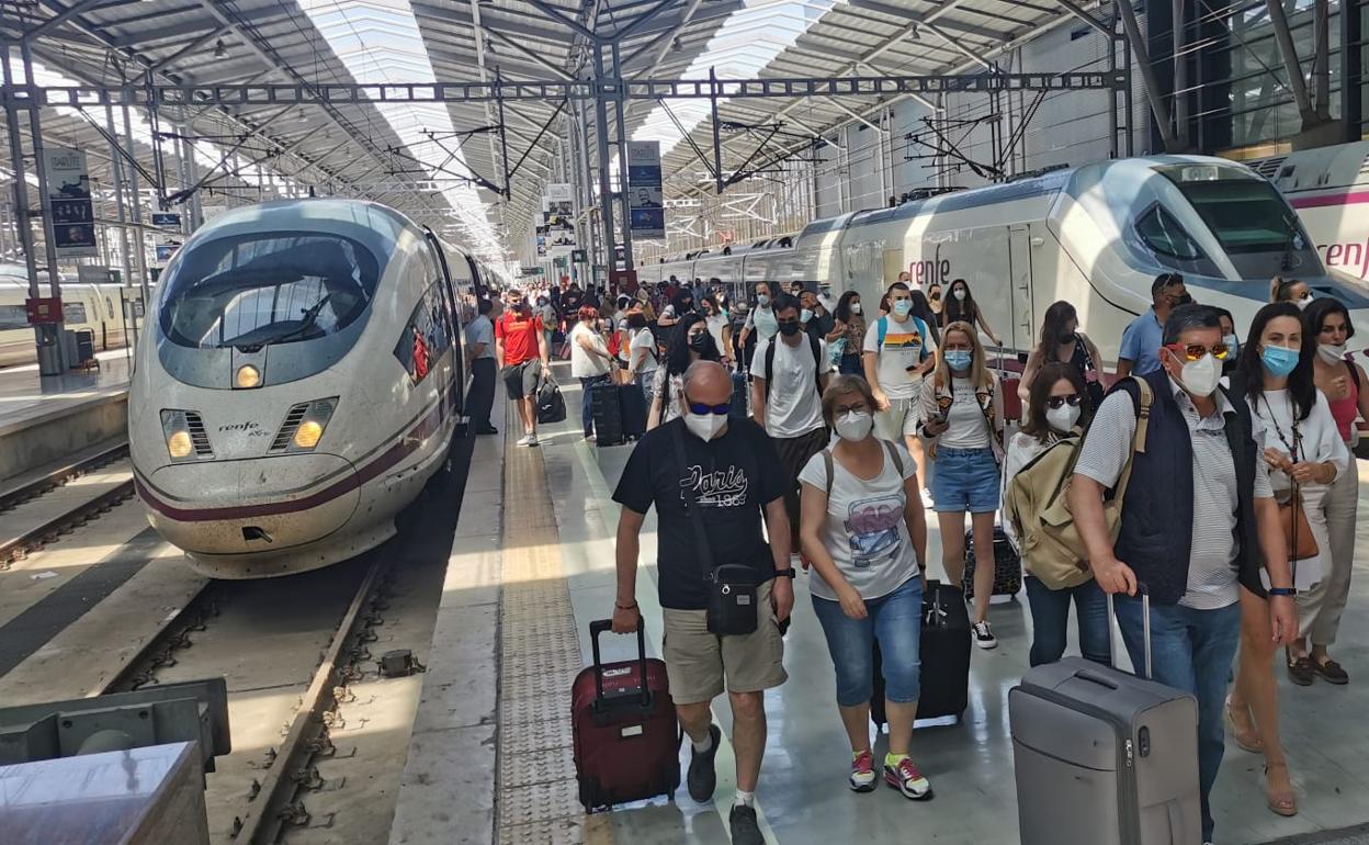 La demanda de viajeros crece ante la llegada de los meses más fuertes del año. 