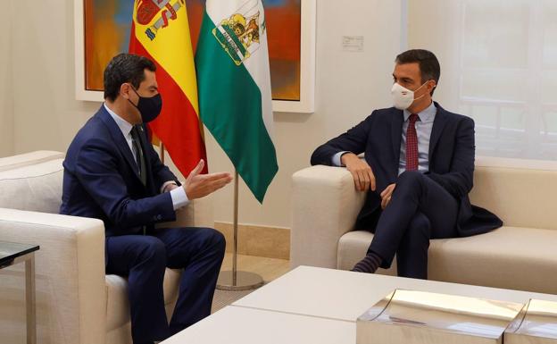 Juanma Moreno y Pedro Sánchez, durante la reunión de ayer. 