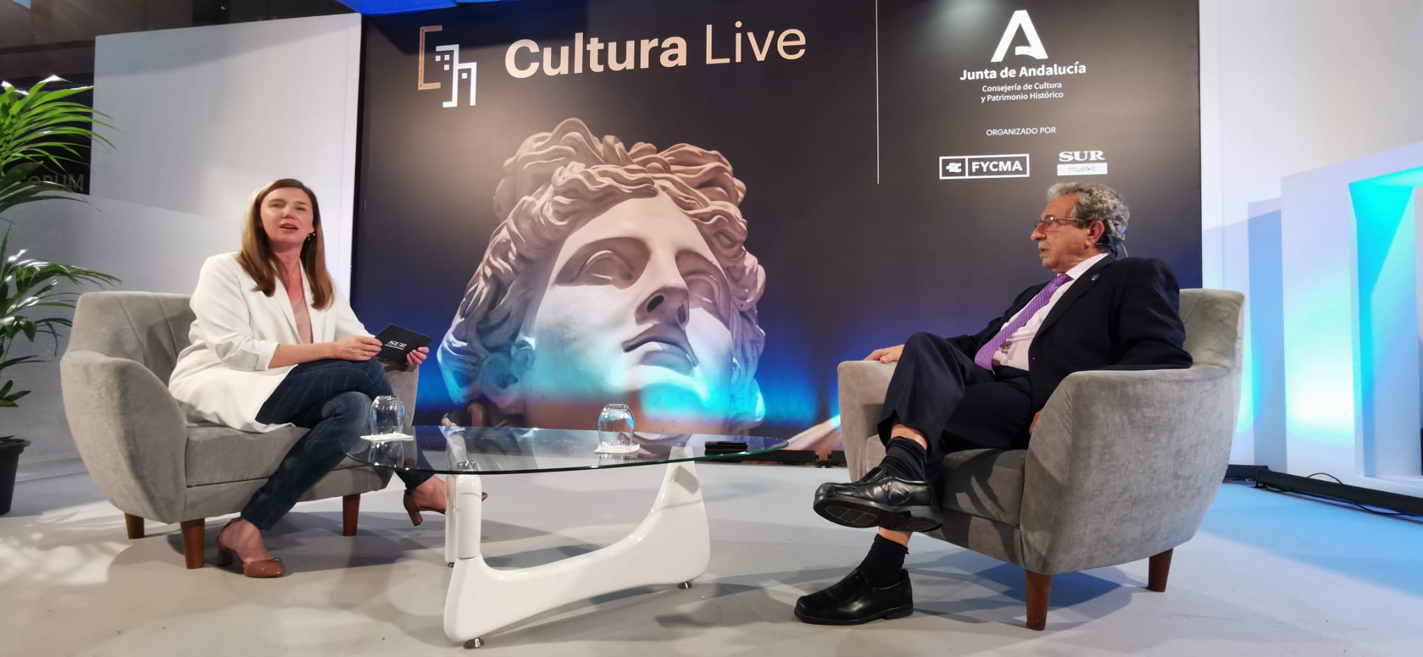 El foro internacional reúne este lunes y martes en el Palacio de Ferias de la capital a un millar de profesionales del sector cultural para debatir sobre cuestiones como los retos que plantea la digitalización de las instituciones artísticas o las nuevas relaciones que estas entidades empiezan a desarrollar con sus audiencias y sus entornos urbanos.