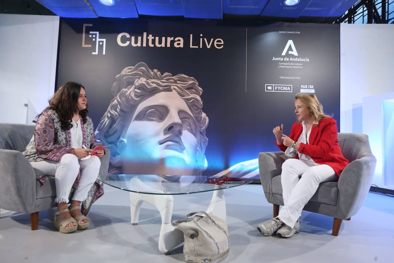 El foro internacional reúne este lunes y martes en el Palacio de Ferias de la capital a un millar de profesionales del sector cultural para debatir sobre cuestiones como los retos que plantea la digitalización de las instituciones artísticas o las nuevas relaciones que estas entidades empiezan a desarrollar con sus audiencias y sus entornos urbanos.