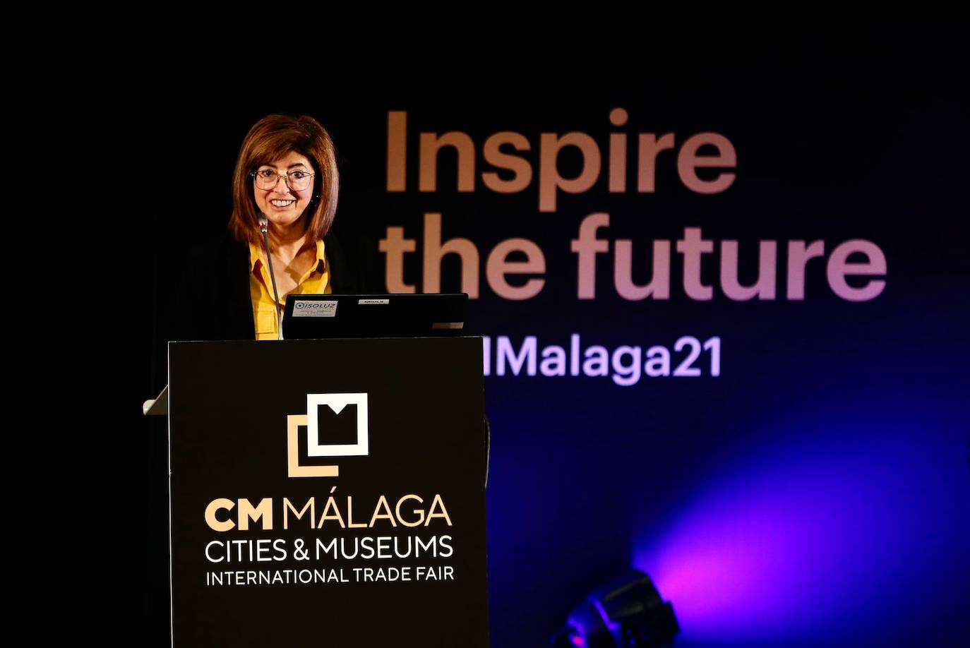 El foro internacional reúne este lunes y martes en el Palacio de Ferias de la capital a un millar de profesionales del sector cultural para debatir sobre cuestiones como los retos que plantea la digitalización de las instituciones artísticas o las nuevas relaciones que estas entidades empiezan a desarrollar con sus audiencias y sus entornos urbanos.