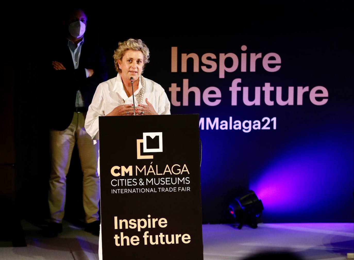 El foro internacional reúne este lunes y martes en el Palacio de Ferias de la capital a un millar de profesionales del sector cultural para debatir sobre cuestiones como los retos que plantea la digitalización de las instituciones artísticas o las nuevas relaciones que estas entidades empiezan a desarrollar con sus audiencias y sus entornos urbanos.