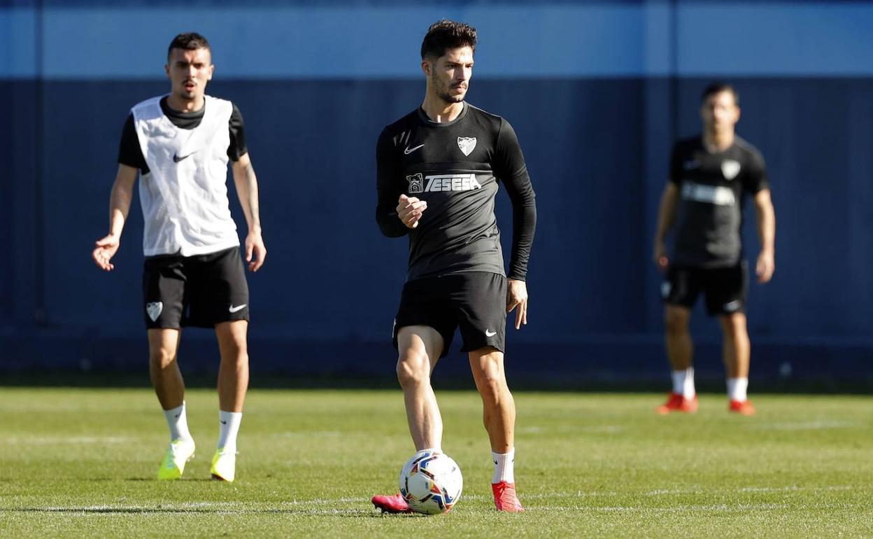 La continuidad en el Málaga de más jugadores cedidos, todavía muy lejana