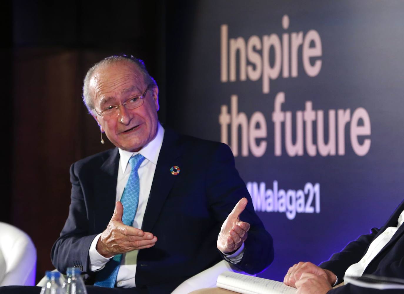 El foro internacional reúne este lunes y martes en el Palacio de Ferias de la capital a un millar de profesionales del sector cultural para debatir sobre cuestiones como los retos que plantea la digitalización de las instituciones artísticas o las nuevas relaciones que estas entidades empiezan a desarrollar con sus audiencias y sus entornos urbanos.